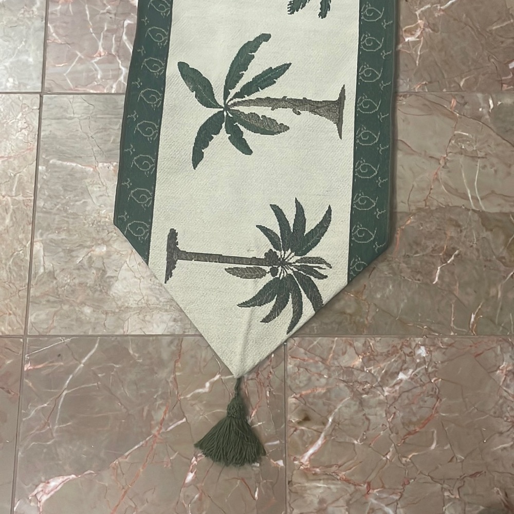 Palm Tree Table Runner - Picture 3 of 11